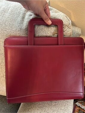 Franklin Covey Red Leather Day Planned Binder Organizer book with Top Handles